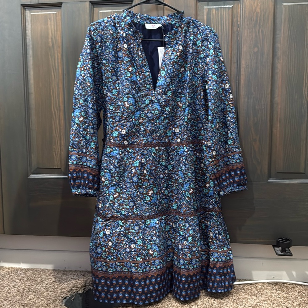 Women’s vineyard wines long sleeve dress size medium NWT